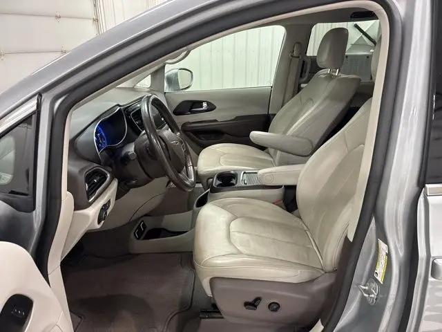 2020 Chrysler Pacifica Touring L Plus