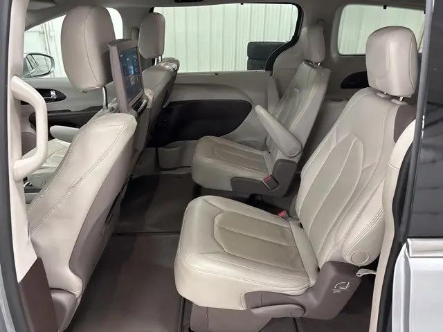 2020 Chrysler Pacifica Touring L Plus