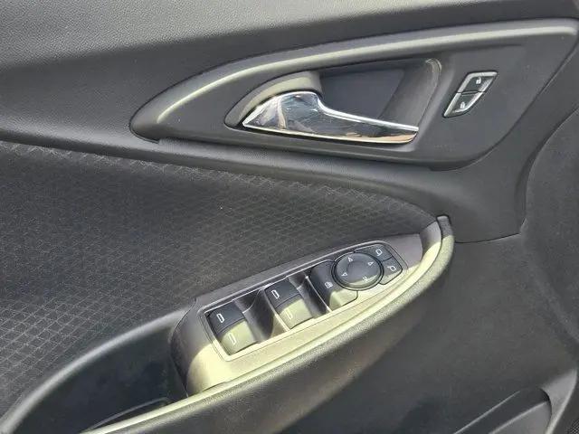 2023 Chevrolet Malibu FWD RS