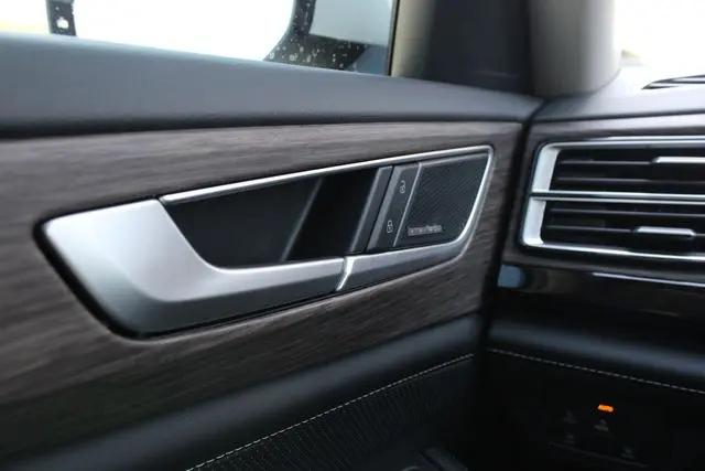 2026 Volkswagen Atlas SEL Premium R-Line