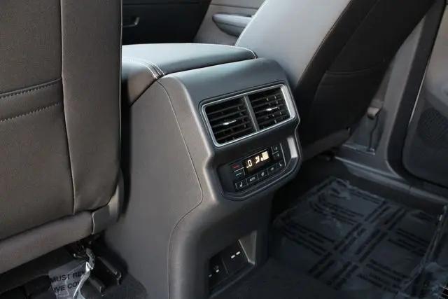 2026 Volkswagen Atlas SEL Premium R-Line
