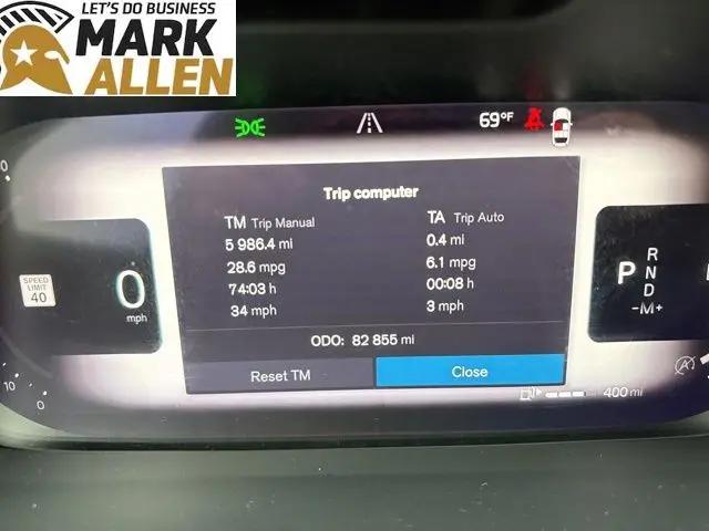 2023 Volvo XC40 B5 Plus Bright Theme