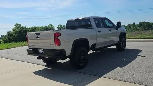 2026 Chevrolet Silverado 2500HD Crew Cab, Standard Bed, XR2, 4WD