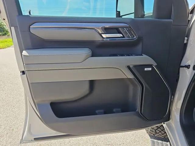 2026 Chevrolet Silverado 2500HD Crew Cab, Standard Bed, XR2, 4WD