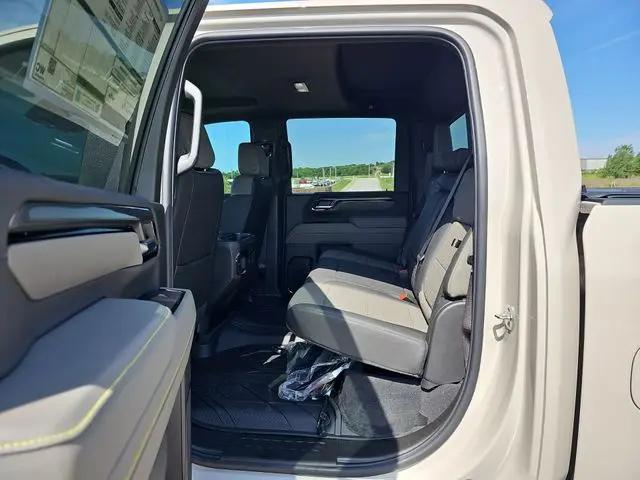 2026 Chevrolet Silverado 2500HD Crew Cab, Standard Bed, XR2, 4WD