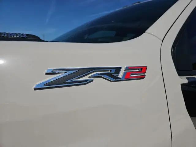 2026 Chevrolet Silverado 2500HD Crew Cab, Standard Bed, XR2, 4WD