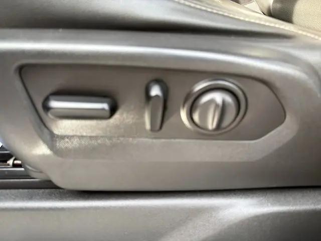 2020 GMC Sierra 1500 4WD Crew Cab Short Box SLT