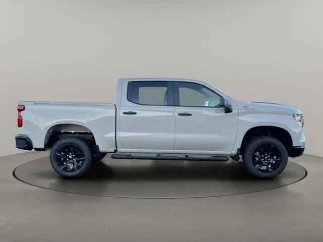 2026 Chevrolet Silverado 1500 4WD Crew Cab Short Bed Custom Trail Boss