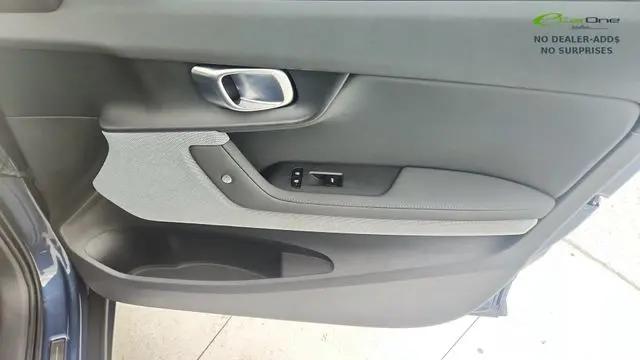 2024 Polestar 2 Standard