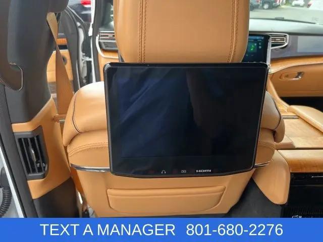 2022 Jeep Grand Wagoneer Series III 4x4