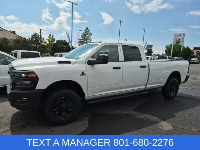 2026 Ram 3500 Tradesman Crew Cab 4x4 8 Box