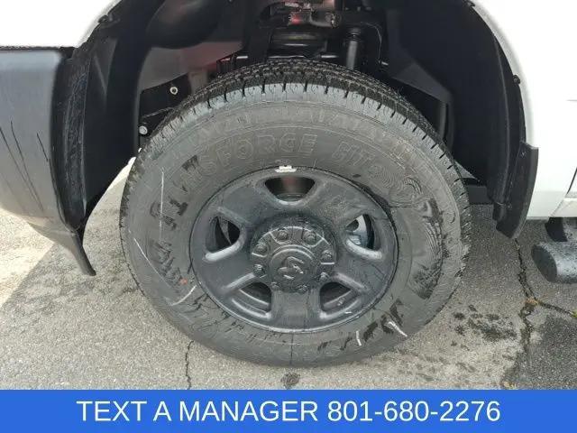 2026 Ram 3500 Tradesman Crew Cab 4x4 8 Box