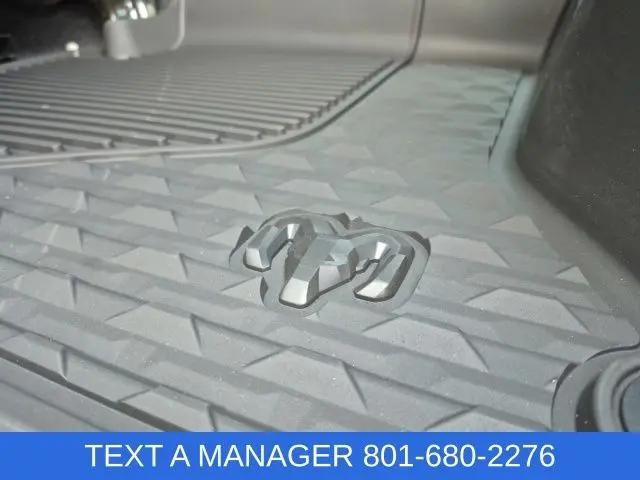 2026 Ram 3500 Tradesman Crew Cab 4x4 8 Box