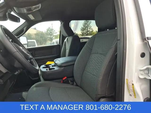 2026 Ram 3500 Tradesman Crew Cab 4x4 8 Box