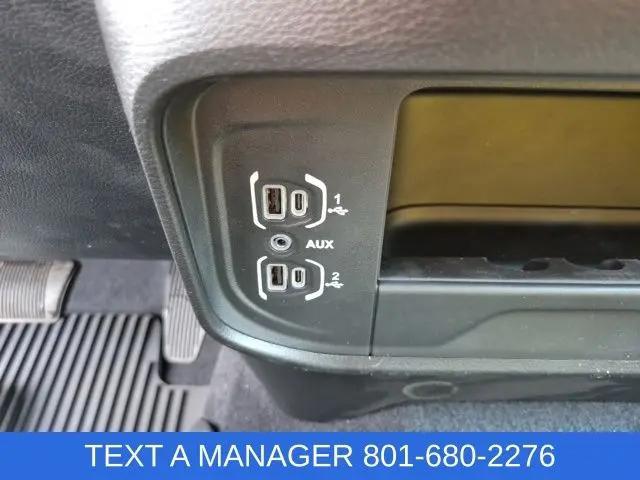 2026 Ram 3500 Tradesman Crew Cab 4x4 8 Box