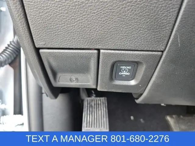 2026 Ram 3500 Tradesman Crew Cab 4x4 8 Box
