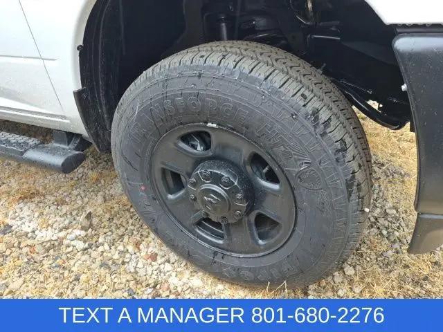 2026 Ram 3500 Tradesman Crew Cab 4x4 8 Box