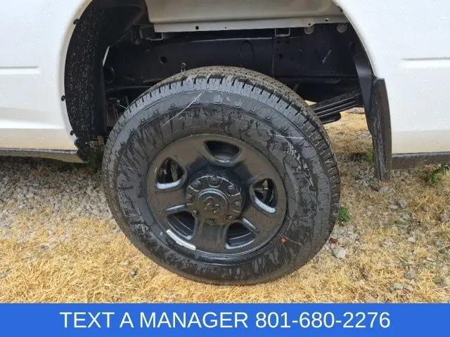 2026 Ram 3500 Tradesman Crew Cab 4x4 8 Box