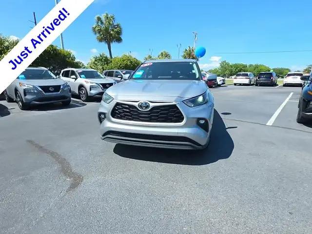 2023 Toyota Highlander LE