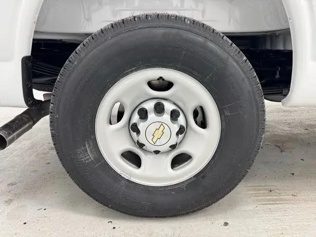 2026 Chevrolet Express Cargo Van 2500 Regular Wheelbase, WT, RWD