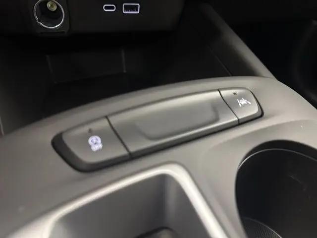 2026 Chevrolet Trax FWD LS