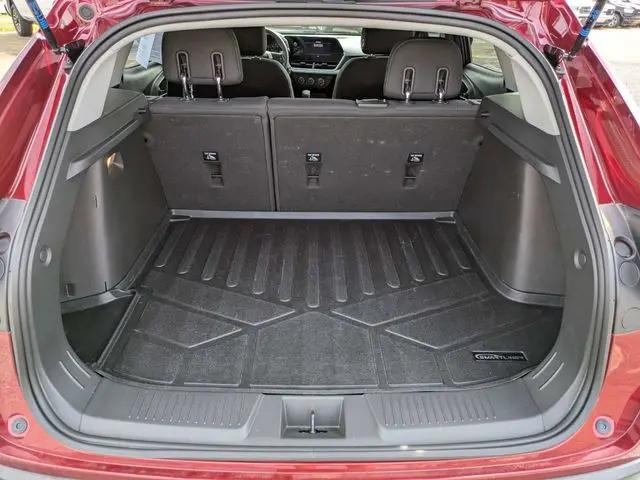 2024 Chevrolet Trax FWD SP