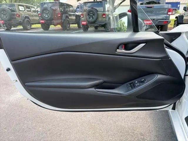 2019 Mazda MX-5 Sport