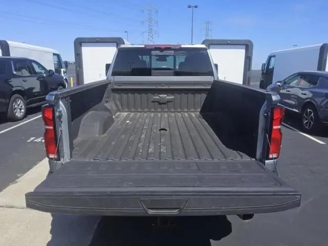 2025 Chevrolet Silverado 3500HD 4WD Crew Cab Standard Bed LTZ