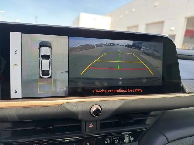 2024 Toyota Crown Platinum
