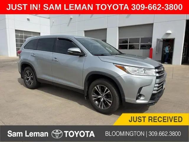 2019 Toyota Highlander LE for sale in Bloomington, IL