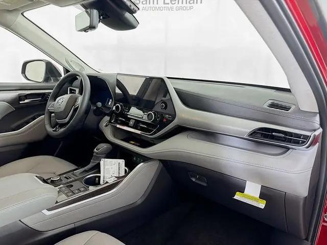 2026 Toyota Highlander Platinum