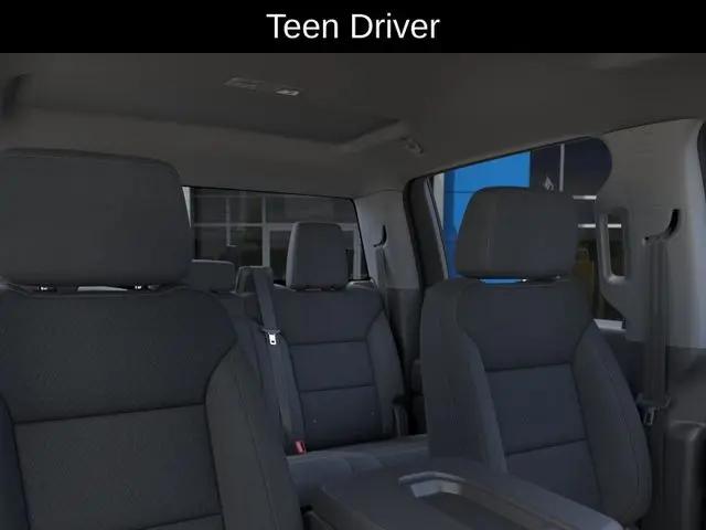 2026 Chevrolet Silverado 1500 4WD Crew Cab Short Bed Custom Trail Boss