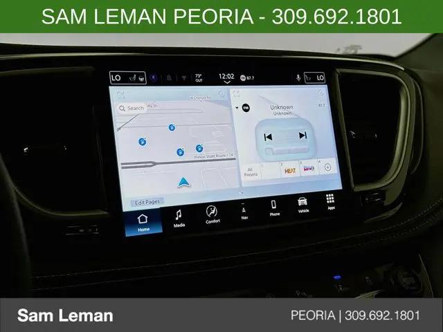 2027 Chrysler Pacifica Limited