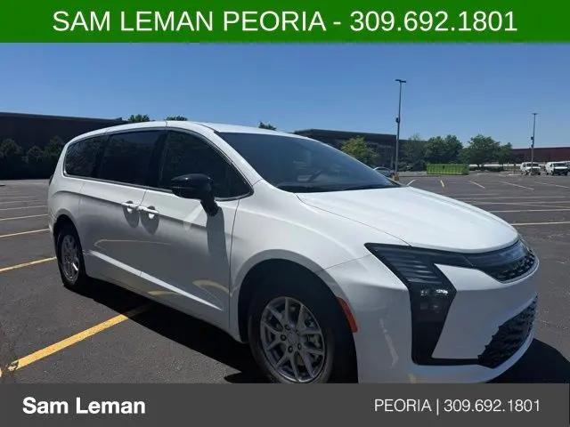 2027 Chrysler Pacifica Select