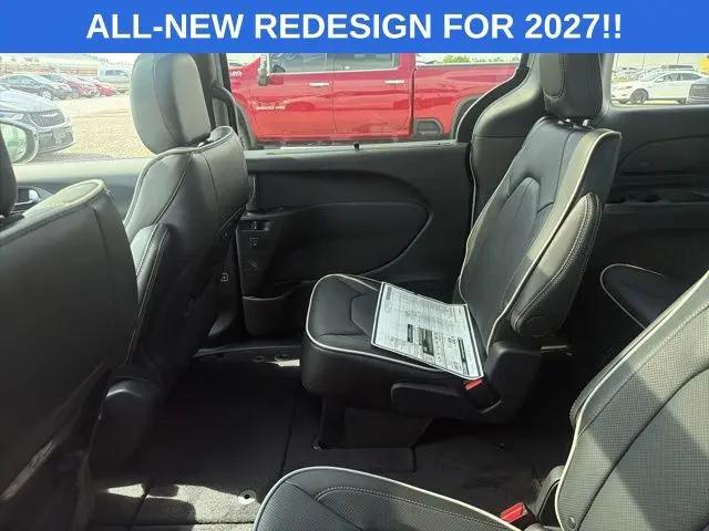 2027 Chrysler Pacifica Limited