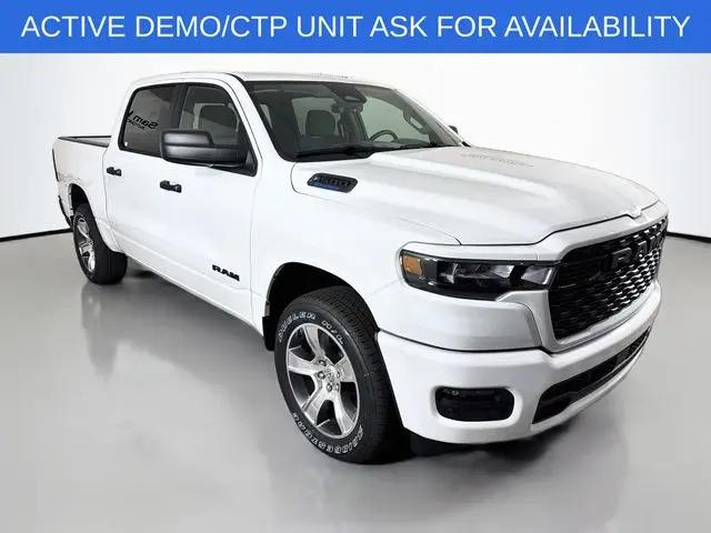 2026 Ram 1500 Express Crew Cab 4x4 57 Box for sale in Bloomington, IL