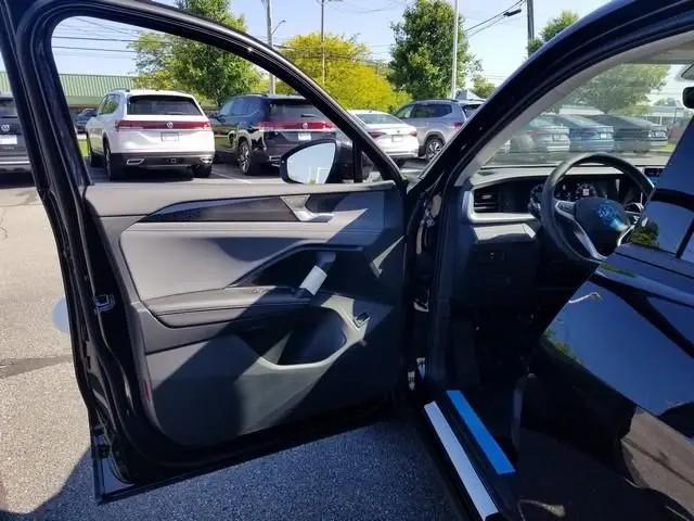 2026 Volkswagen Tiguan SE