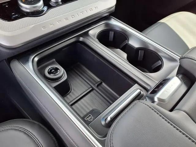 2026 Ford Expedition Max Active MAX