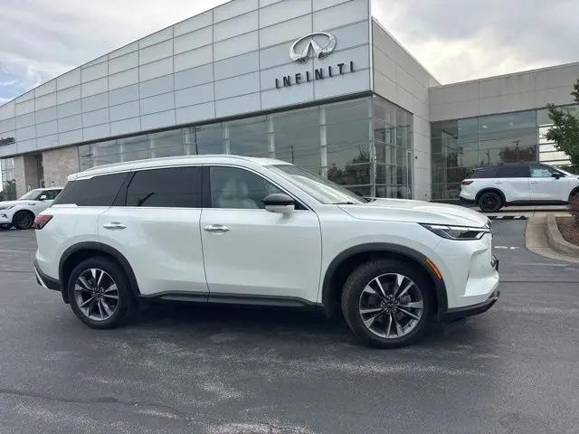 2023 INFINITI QX60 LUXE AWD