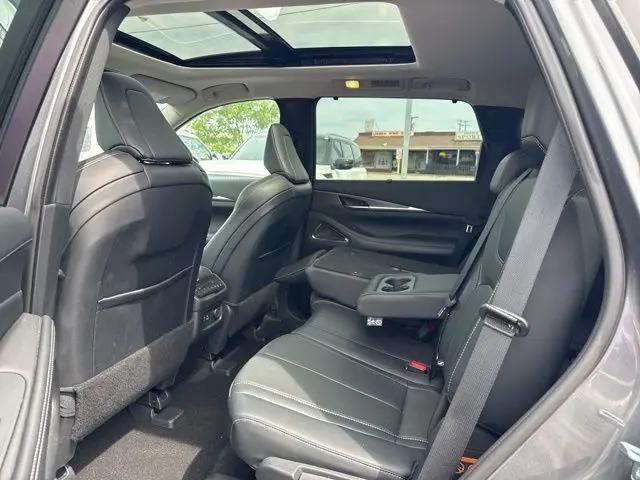2023 INFINITI QX60 LUXE AWD