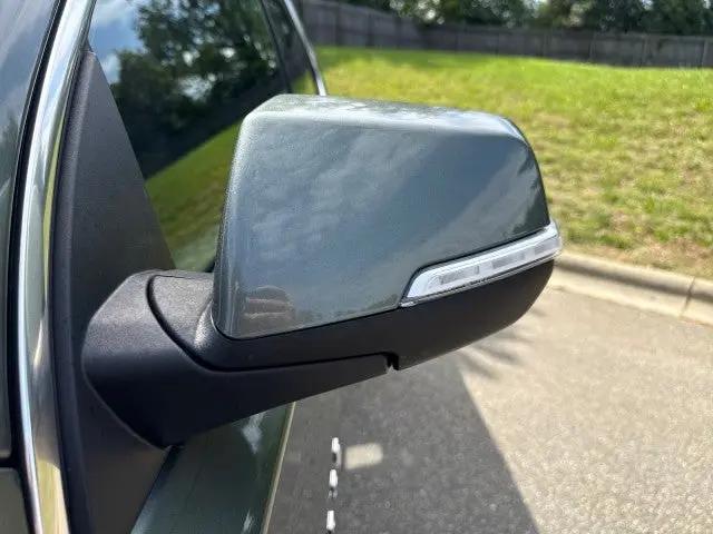 2023 Chevrolet Traverse FWD LT Cloth