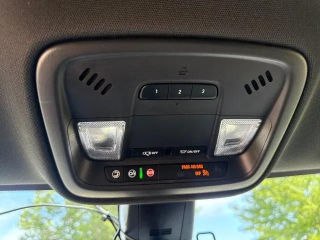 2023 Chevrolet Traverse FWD LT Cloth
