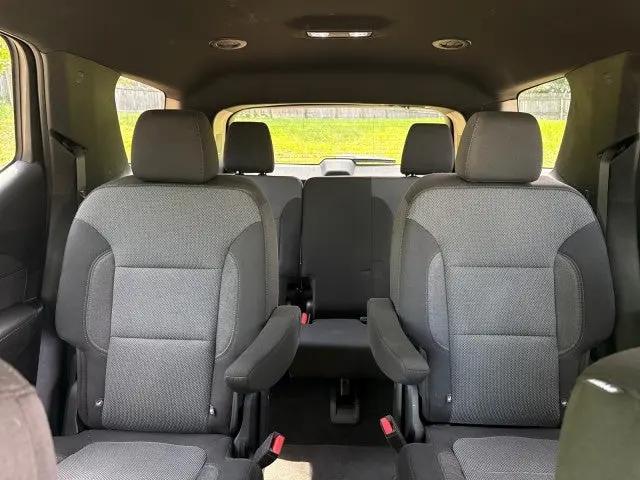 2023 Chevrolet Traverse FWD LT Cloth