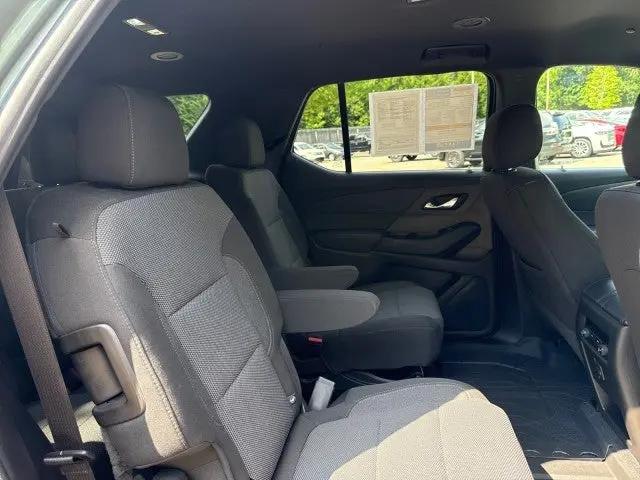 2023 Chevrolet Traverse FWD LT Cloth