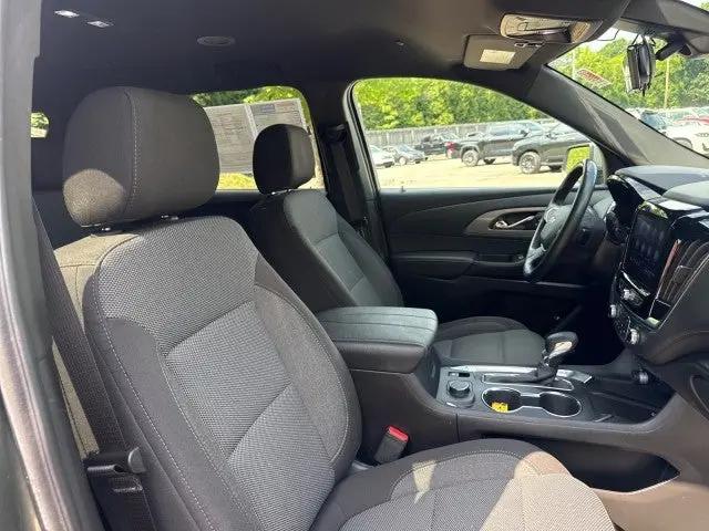 2023 Chevrolet Traverse FWD LT Cloth