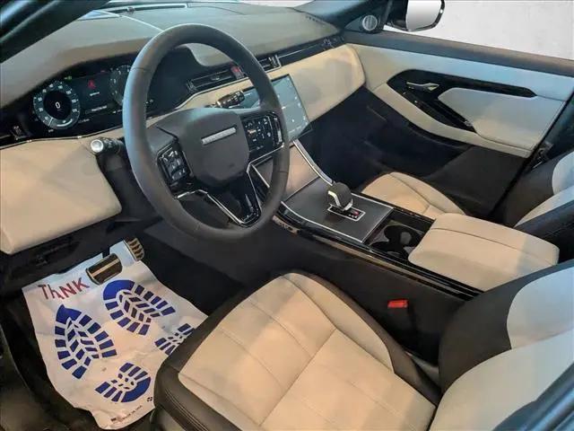 2026 Land Rover Range Rover Evoque Dynamic SE