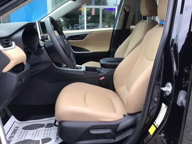 2023 Toyota RAV4 Hybrid LE
