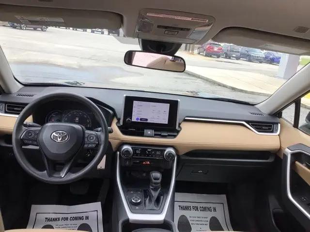 2023 Toyota RAV4 Hybrid LE