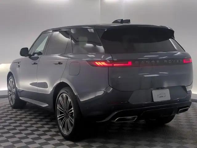 2026 Land Rover Range Rover Sport P460e Dynamic SE
