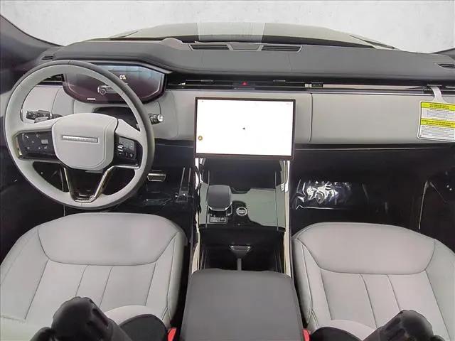 2026 Land Rover Range Rover Sport P460e Dynamic SE